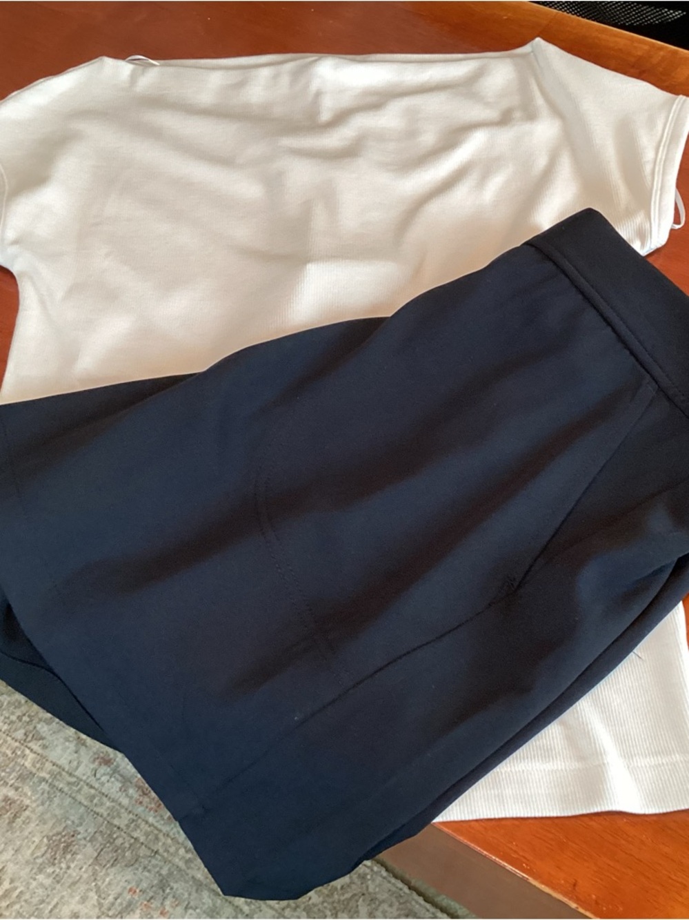Max Studio Black Shorts NWT - Picture 4 of 7